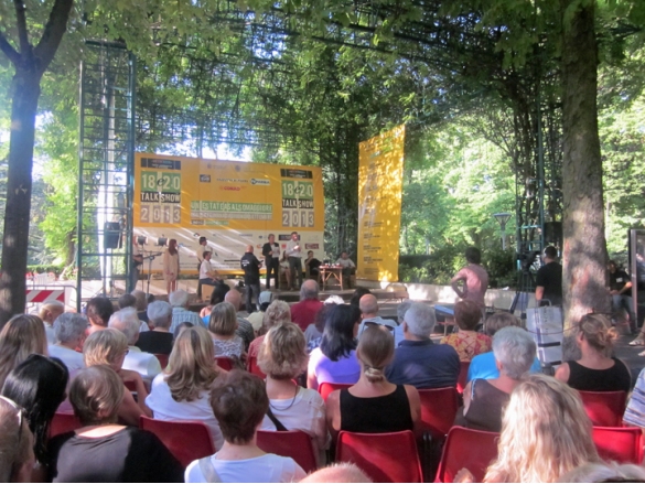DiciottoeVenti Talk Show: Anno 2013 - l' Incontro letterario al gazebo di viale Romagnosi